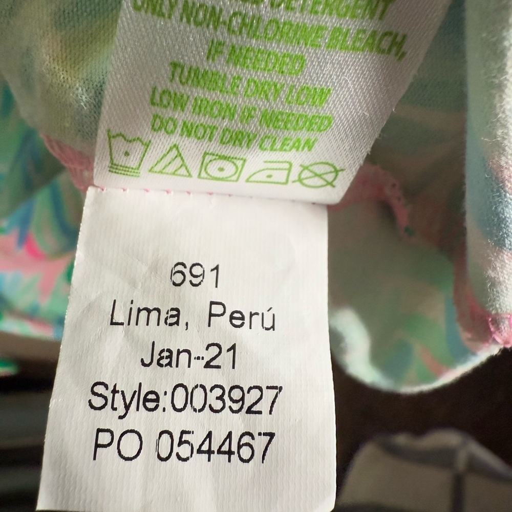 Lilly Pulitzer “Aleah” Tropical Pelican Pink Coconut Row Print Blouse Size Small - Picture 7 of 8